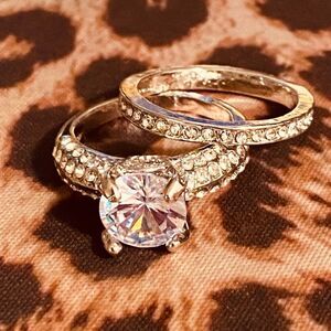 Silver Tone Crystal Ring Set  size: 8